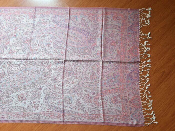 Pashimina indiana estampada de viscose dupla face rosé com franja
