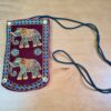 Bolsinha indiana Porta celular bordado de elefante bordô