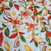 Capa de almofada indiana estampa floral bordada creme e color