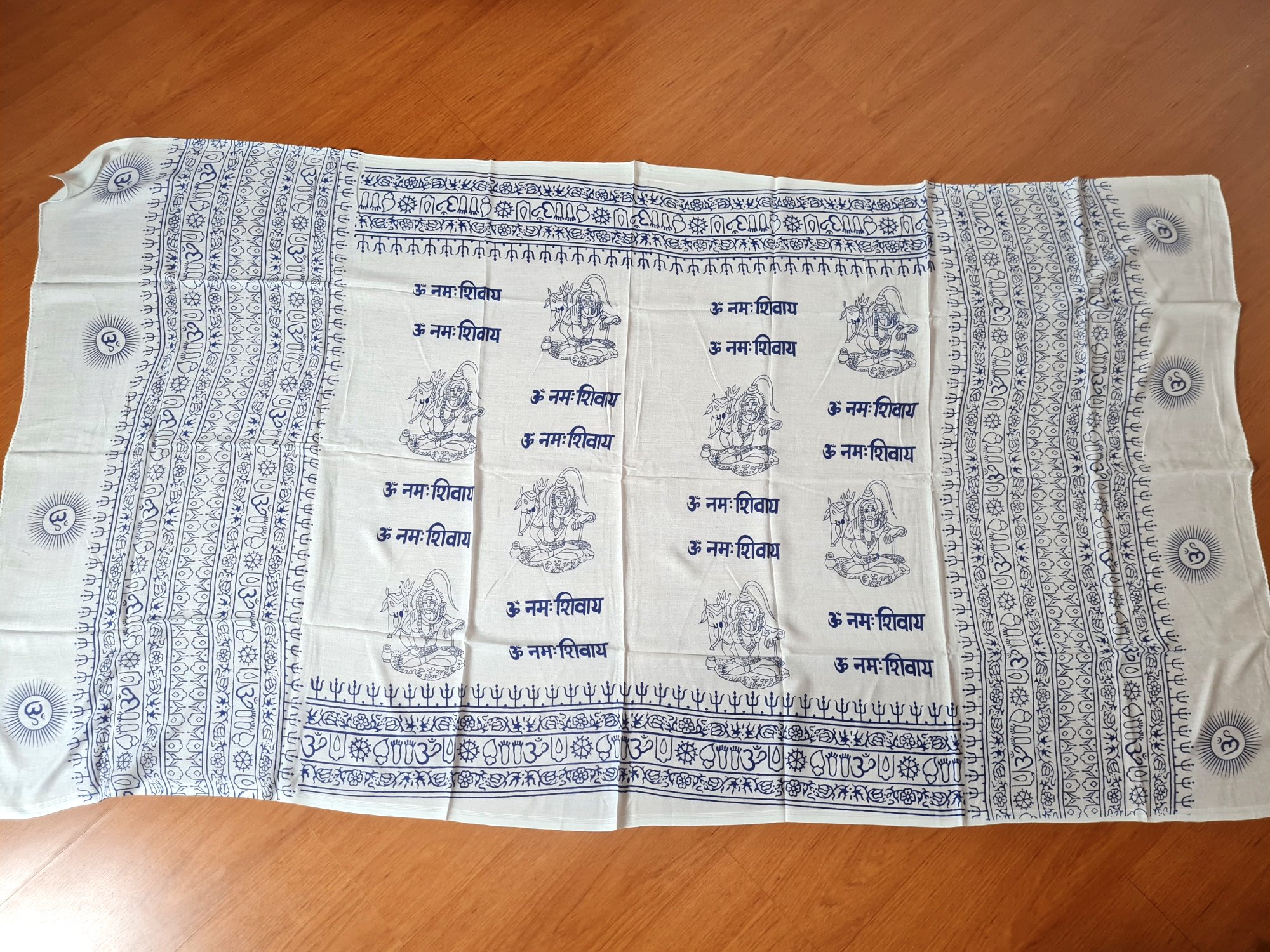 chadar de Shiva branco e azul