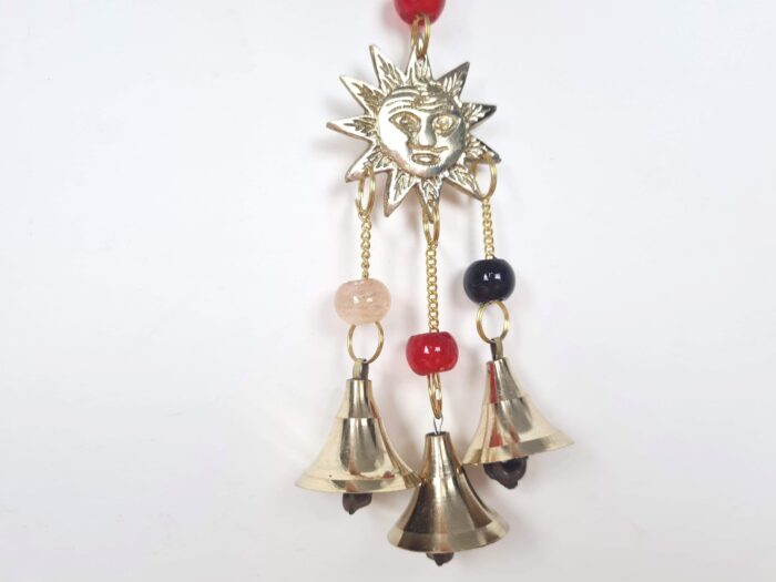 Sino dos ventos de metal com símbolo de Surya Sun e 7 chakras P