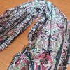 Pashimina indiana estampa paisley de viscose preto e colorido