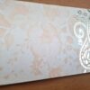Envelope indiano de luxo estampa de arabescos salmão e dourado