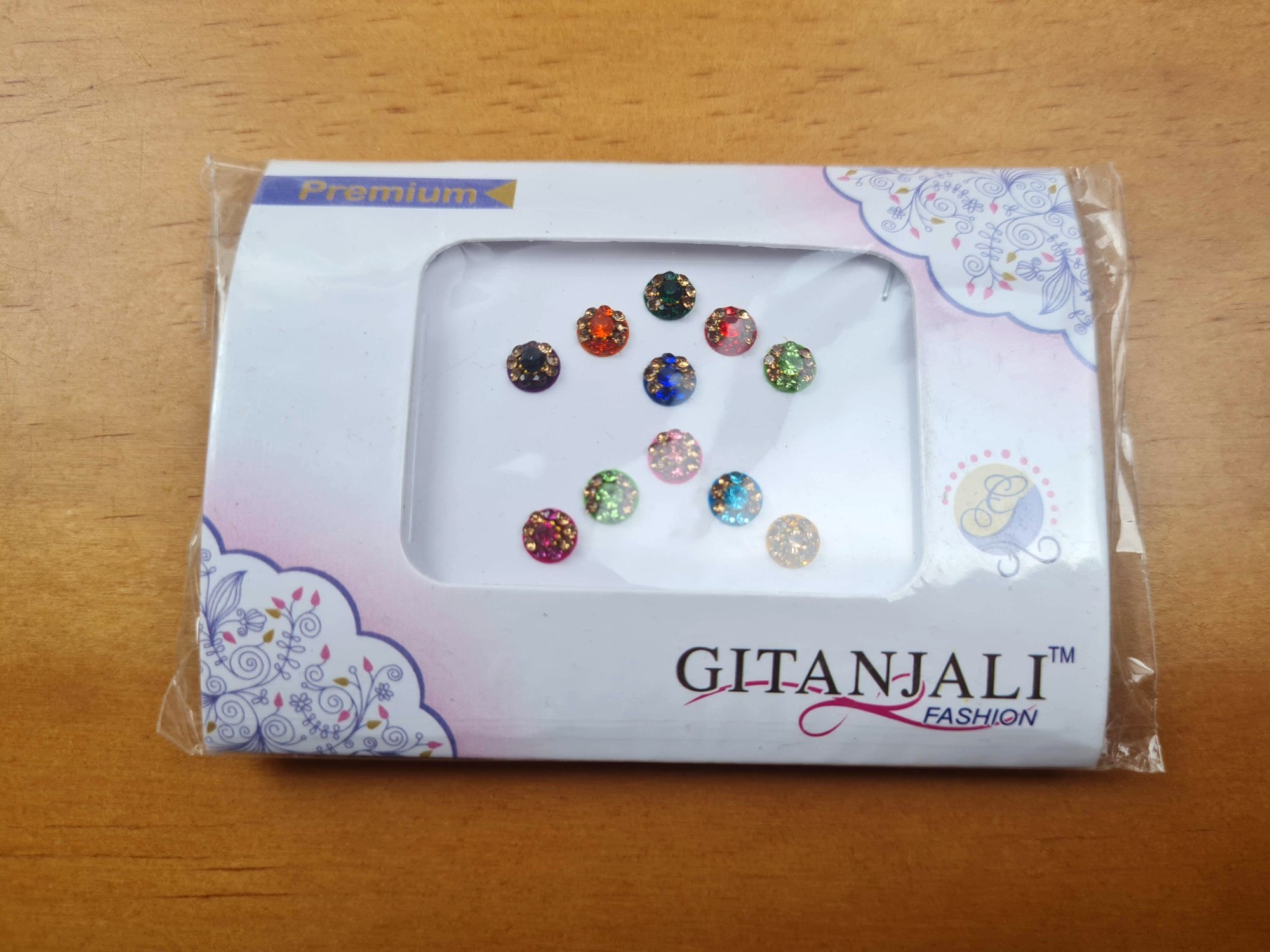 bindi indiano de bolinhas coloridas