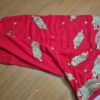 Sari indiano de seda luxuoso para noivas vermelho e dourado bordado e pedrarias