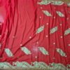 Sari indiano de seda luxuoso para noivas vermelho e dourado bordado e pedrarias