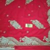 Sari indiano de seda luxuoso para noivas vermelho e dourado bordado e pedrarias