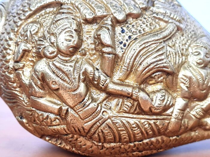 Shankha do Deus Vishnu Concha em metal brass com Lakshmi 16cm