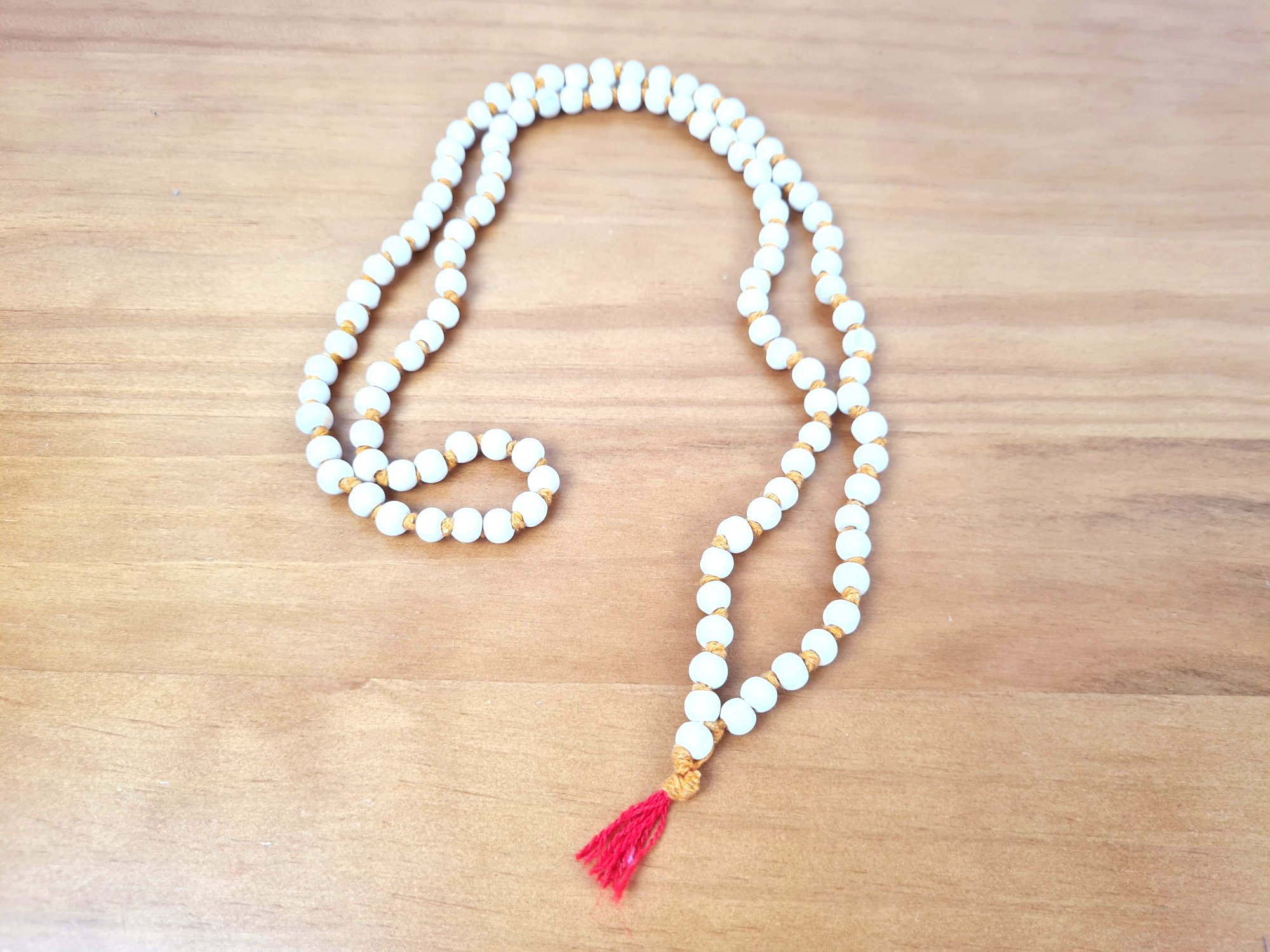 japamala de Neem indiano 7mm tassel vermelho