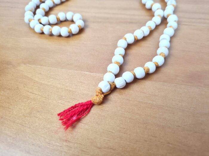 Japamala de sementes de Neem redondas - 7mm (tassel red)