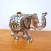 Elefante indiano de metal prateado mosaico de pedras naturais 14cm