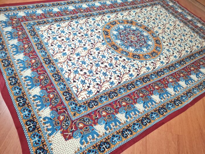 Panô indiano de algodão estampa de mandala e elefantes vinho e azul 2,10m