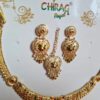 Conjunto completo de semi joia clássica indiana dourado com pedrarias