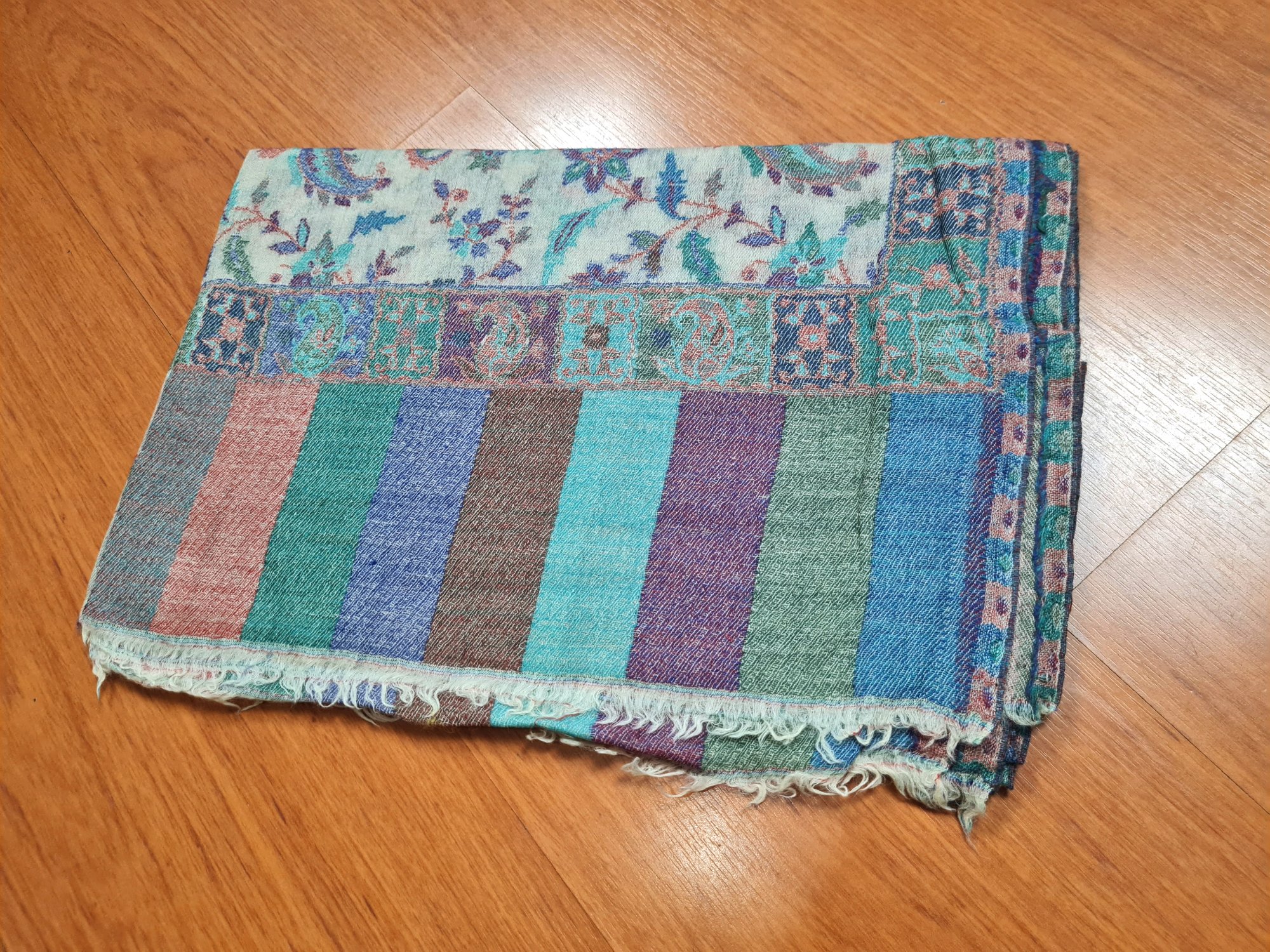 Pashmina indiana original de lã de cashmere estampada paisley e listras tons frios