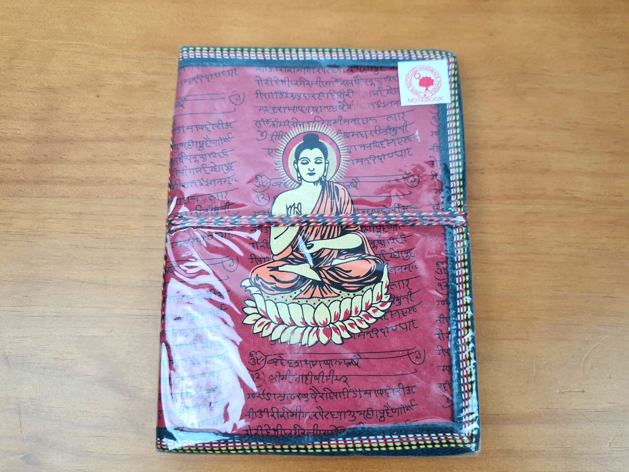 agenda de Buda artesanal vermelho fabricado na Índia 20x15cm