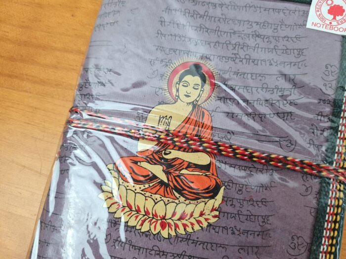 Caderno indiano artesanal estampa de Buda 19x14cm lilás