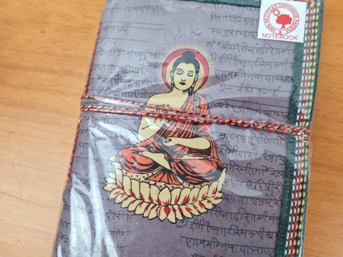 Caderno indiano artesanal estampa de Buda 18x13cm lilás