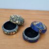 Duo de mini porta joias de metal com mosaico de pedras IV
