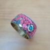 Bracelete indiano dourado com pedrarias coral e turquesa