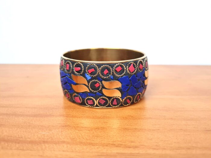 bracelete indiano dourado com pedras douradas Lápis Lazuli e coral (mosaico de pedras)