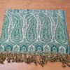 Echarpe indiana algodão com viscose dupla face estampa de arabescos verde e bege