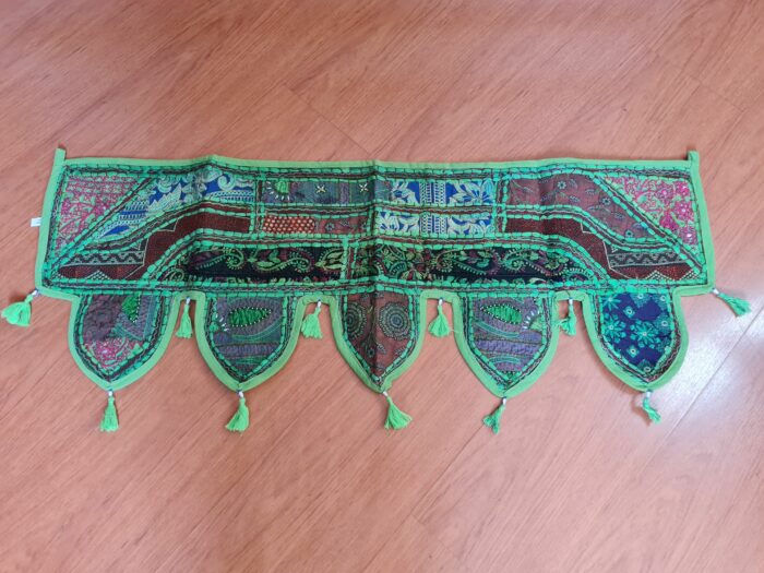 bandô de porta indiano (toran) em patchwork, cor verde e colorido