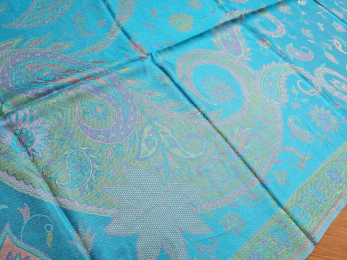 Echarpe indiana  dupla face viscose luxuosa estampa paisleys azul