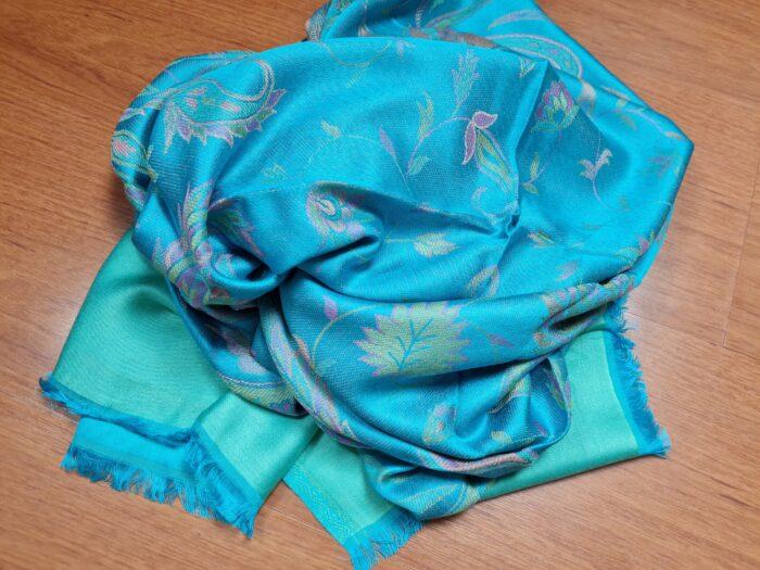 Echarpe indiana  dupla face viscose luxuosa estampa paisleys azul