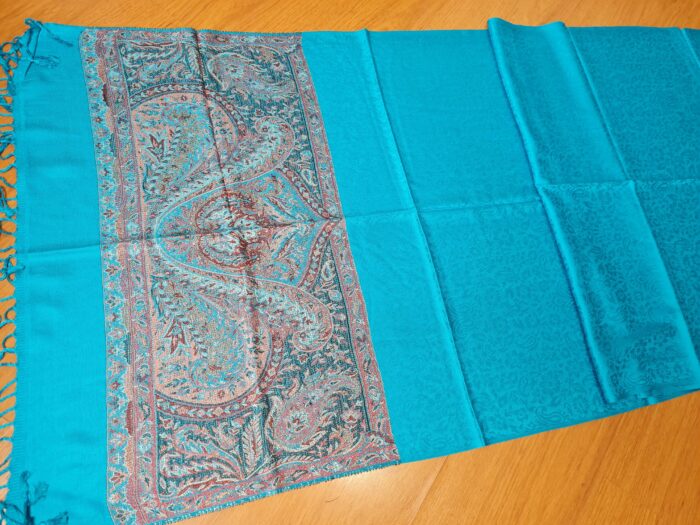 Pashimina indiana estampada de viscose com faixas estampadas paisley turquesa
