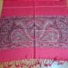 Pashimina indiana estampada de viscose com faixas estampadas paisley cereja