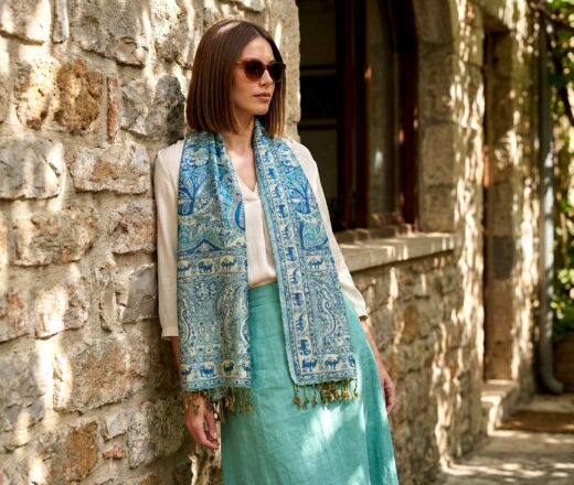 Echarpe indiana algodão com viscose dupla face estampa de arabescos azul e verde