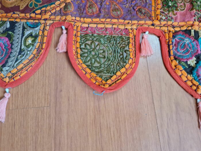Bandô de porta indiano (Toran) 5 pontas bordado laranja e color
