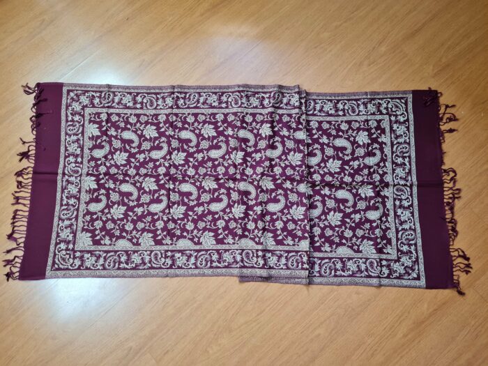 Echarpe indiana dupla face estampa Paisley vinho e bege