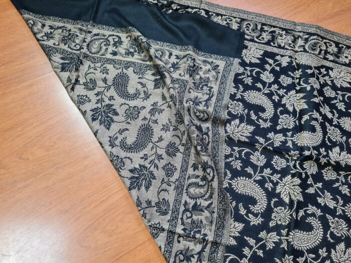 Echarpe indiana dupla face estampa Paisley preto e bege