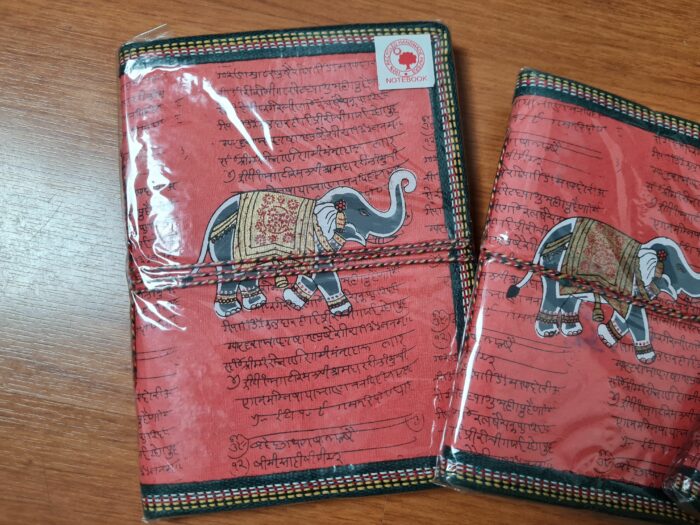 Kit com 3 cadernos indianos artesanais estampa de elefante coral
