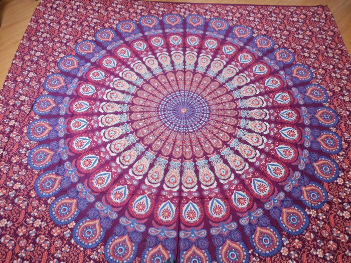 Colcha indiana com 2 fronhas Mandala cores quentes 2,40m