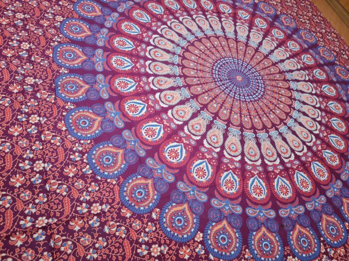 Colcha indiana com 2 fronhas Mandala cores quentes 2,40m