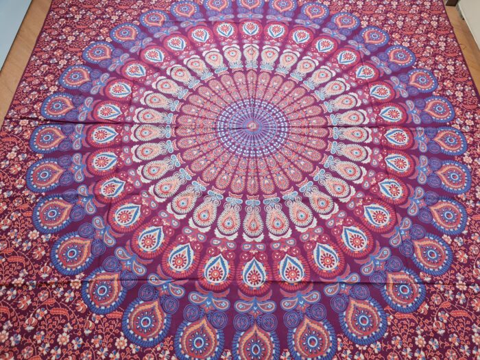 Colcha indiana com 2 fronhas Mandala cores quentes 2,40m