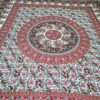Colcha indiana ou painel decorativo Mandala preto bege e vinho (2,40m x 2,10m)