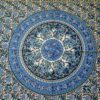 Colcha indiana ou painel decorativo Mandala preto creme e azul (2,40m x 2,10m)
