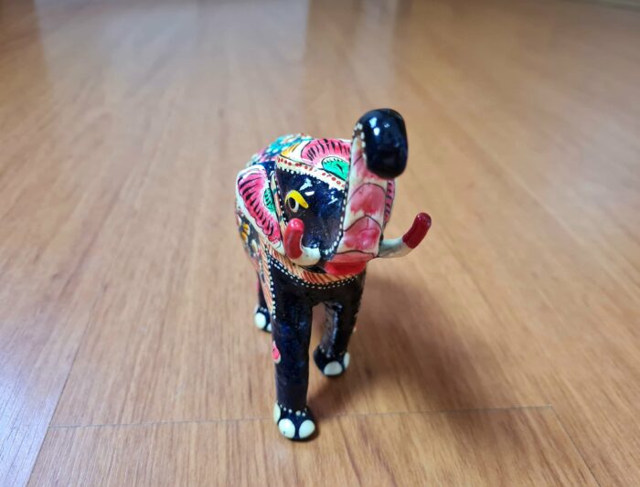 Elefante de metal esmaltado com técnica cloisonné 13cm marinho e color