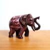 Linda peça artesanal de elefante produzido com a técnica tradicional indiana em pedra sabão, que é esculpida a mão, 9cm