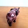 Elefante de pedra sabão pintado e esculpido a mão 9cm