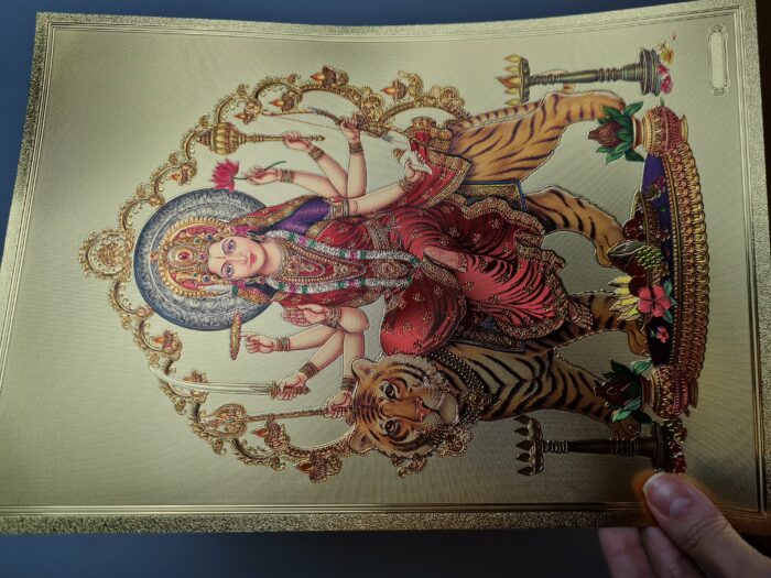 Folha laminada dourada para decorar Deusa Durga II 30 x 21cm
