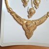 Conjunto completo de semi joia clássica indiana dourado