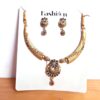 Conjunto de semi joia clássica indiana dourado com pedras colar e brincos