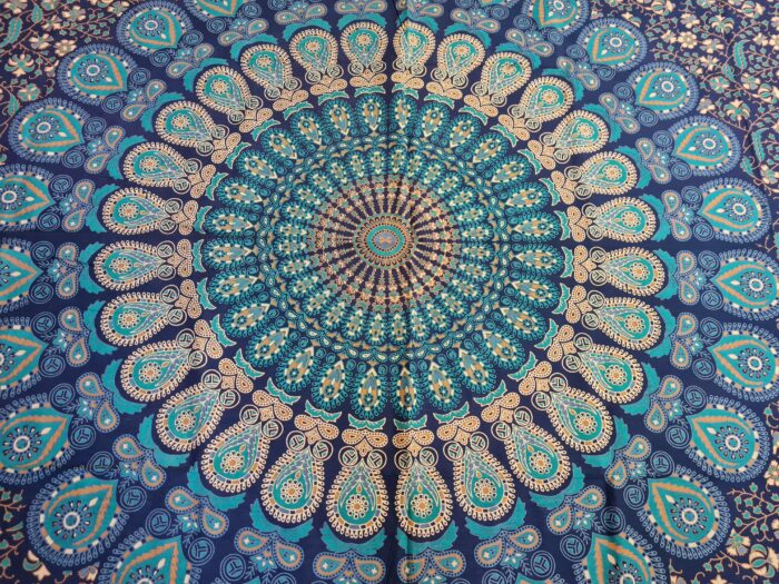 Panô indiano de algodão estampa de mandala marinho e turquesa 2,10m