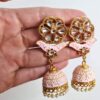 Brinco indiano Jhumka cor rosa com pedrarias e guizos
