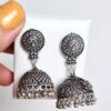 Brinco indiano design Jhumka prateado pares diferentes
