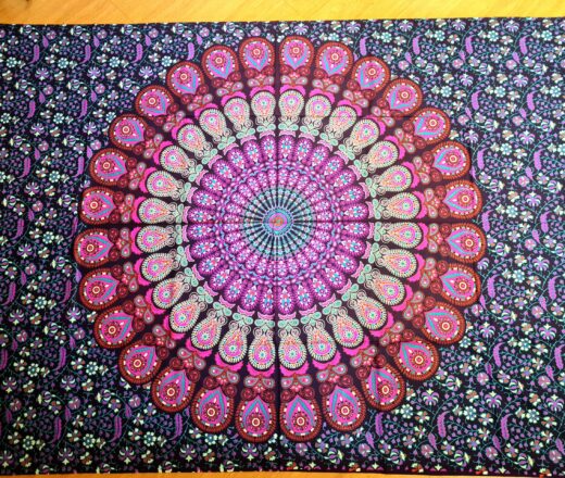 Panô indiano de algodão estampa de mandala marinho e rosa 2,10m